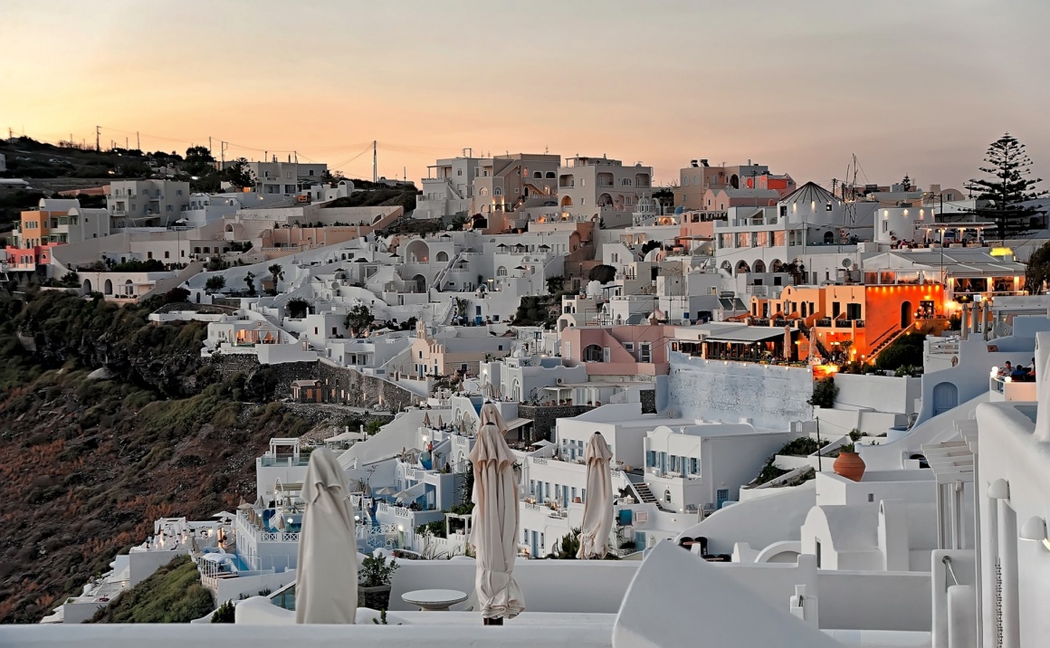 'The panorama of Firostefani at sunset on Santorini, Greece' - Σαντορίνη